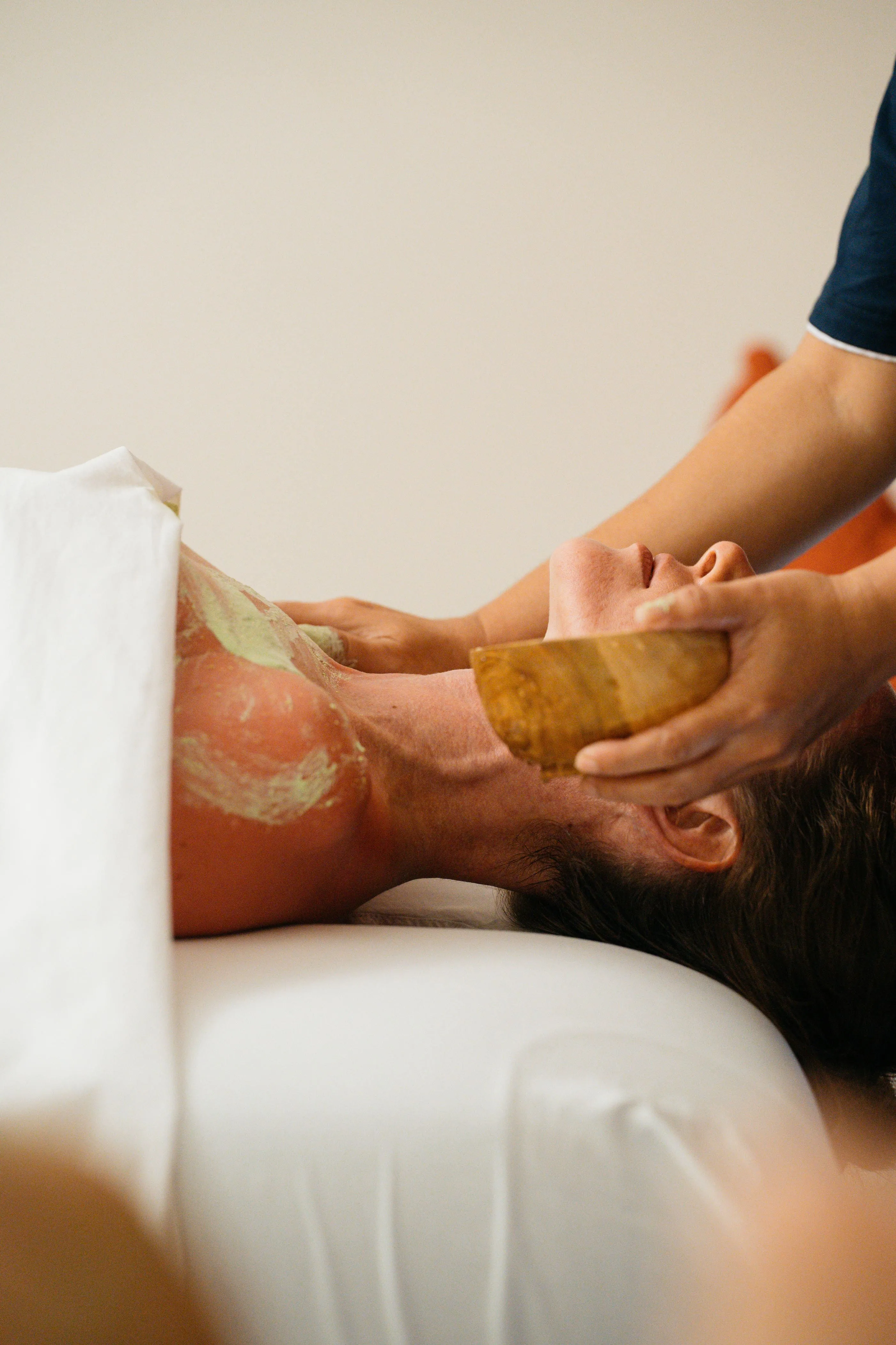Support physical recovery, emotional wellbeing, and nervous system regulation through restorative experiences designed to help you feel your best.